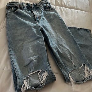 Abercrombie & Fitch 90’s High Rise Relaxed Jean | 25 R